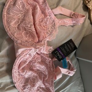 Bali Women's Pink Lace Bra